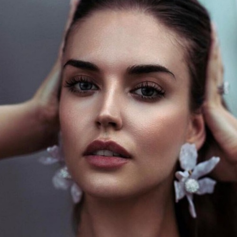 Lele Sadoughi Crystal Lily Earrings - Picture 4 of 7